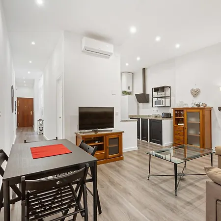 Apartment Apto Luminoso Al Lado De Plaza Uncibay - 2 *